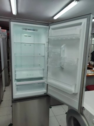 Nevera combi EAS ELECTRIC 188/60cm clase F garantí
