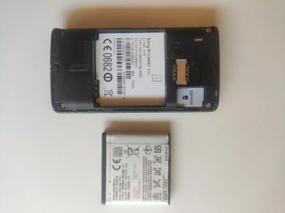 Sony Ericsson Xperia Nero