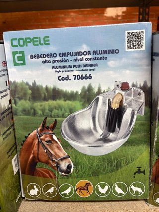 Bebedero Copel empujador aluminio caballos