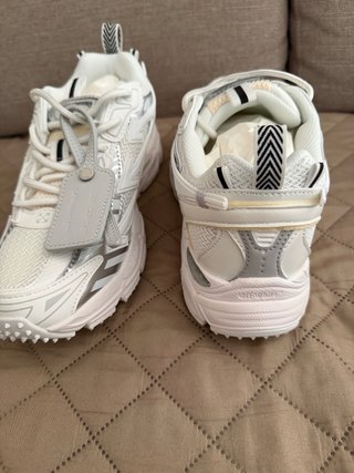 Off-White Be Right Back Taglia 42
