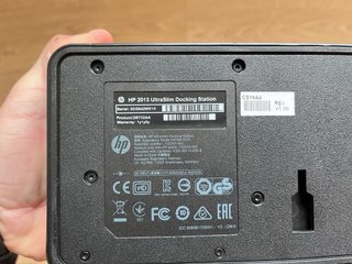 Base dock para portátil HP + Cargador 65W