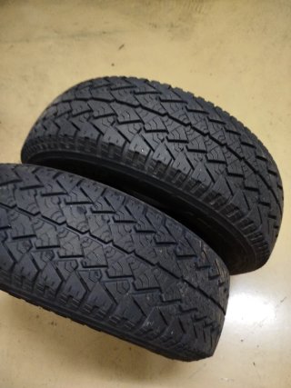 Neumáticos 225/75/15
