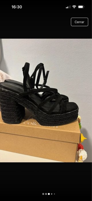 Sandalia tacón negros de esparto con tiras