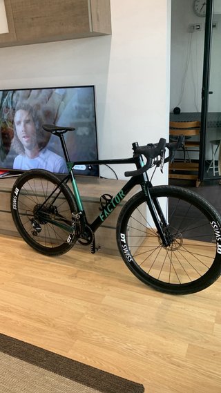 Bici Gravel Factor LS Talla 56
