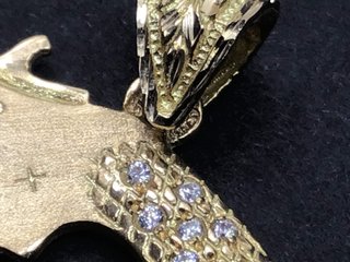 E693364-7 COLGANTE ORO 18K CON CIRCONITA