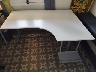 Escritorio esquinero + Soporte