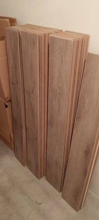 Tarima flotante madera clara
