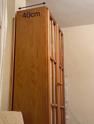 Mueble vitrina provenzal madera y cristal