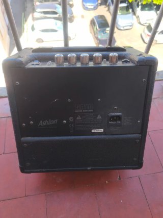 Amplificador Guitarra Negro