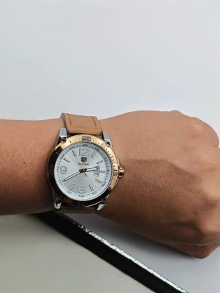 Reloj Benyar Dorado y Marrón