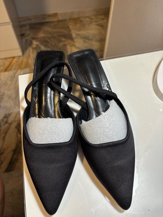 Zapatos tacón bajo negros