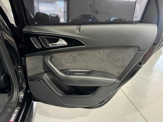 AUDI RS6 AVANT PERFORMANCE - 630 CV AKRAPOVIC