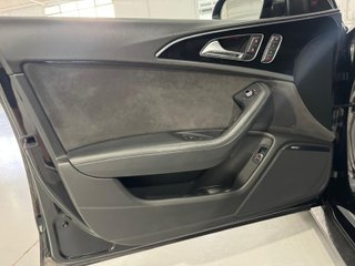 AUDI RS6 AVANT PERFORMANCE - 630 CV AKRAPOVIC