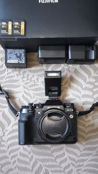Fujifilm X-T2 + Lente XF 18-55mm + Acessórios