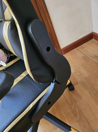 Silla gaming NUEVA con reposapiés y masajeador