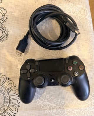 Console PS4 1TB Nero + Controller e Cavi