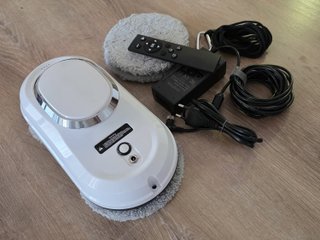 Robot Limpia Cristales con Mando