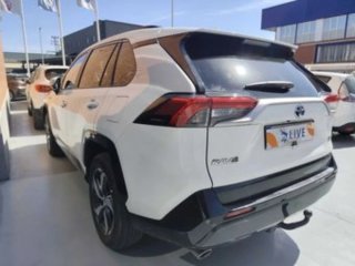 Toyota RAV 4 2.5 Hybrid 4x4 Advance