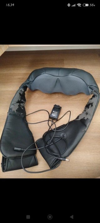 Masajeador de cuello negro