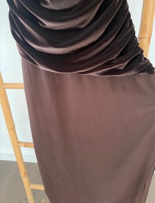 Vestido largo chocolate tul y terciopelo