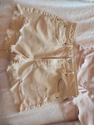 Shorts vaqueros deshilachados talla 40