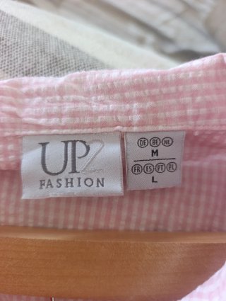 Conjunto pantalón y camisa rosa
