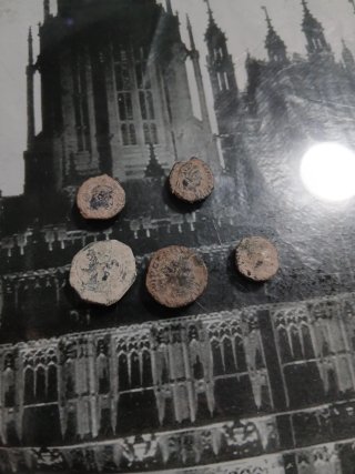 Lote de 5 monedas antiguas sin limpiar
