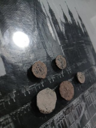 Lote de 5 monedas antiguas sin limpiar