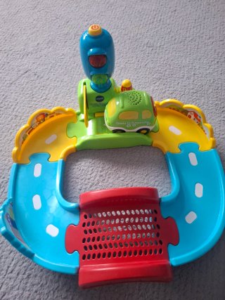 Circuito Vtech Tut Tut Bólidos con Semáforo