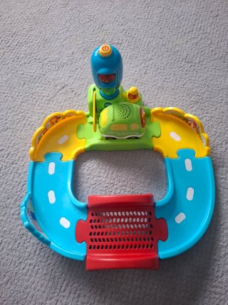 Circuito Vtech Tut Tut Bólidos con Semáforo