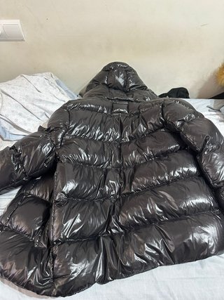Giacchetta imbottita lucida nera