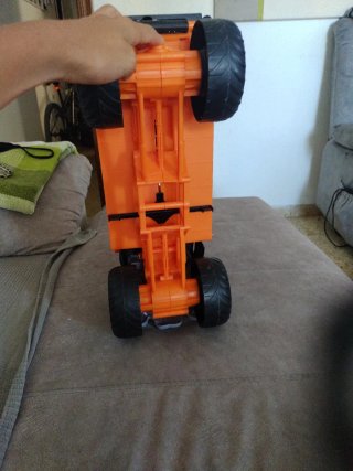 Camión Transportador Hot Wheels Monster Trucks Bon