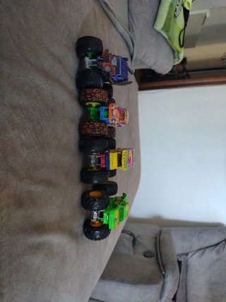 Camión Transportador Hot Wheels Monster Trucks Bon