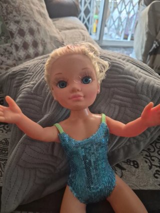 Muñeca Nanci con traje de baño
