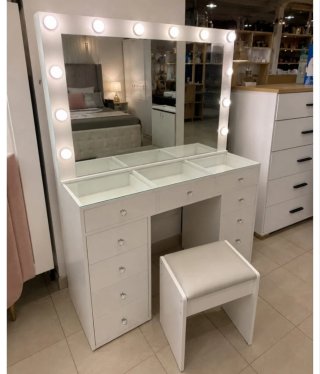 Tocador blanco con luces y cajones