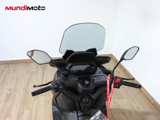 YAMAHA X-MAX 300