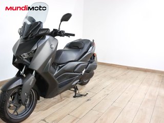 YAMAHA X-MAX 300