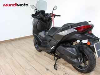 YAMAHA X-MAX 300