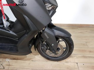 YAMAHA X-MAX 300
