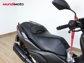 YAMAHA X-MAX 300
