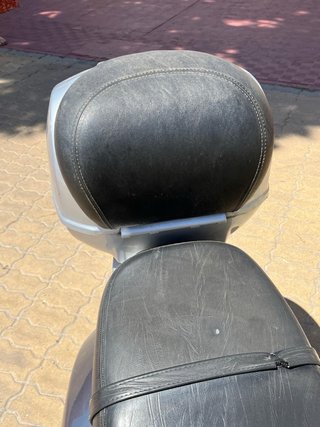 Vespa GT 200L Scooter Gris