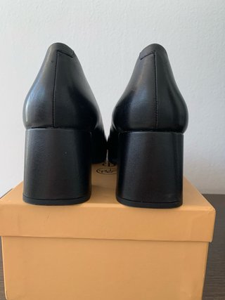 Zapatos de tacón negros