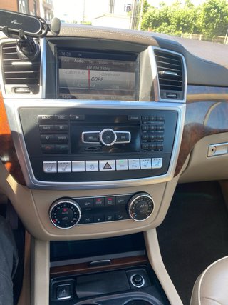 Mercedes-Benz  GL 2013
