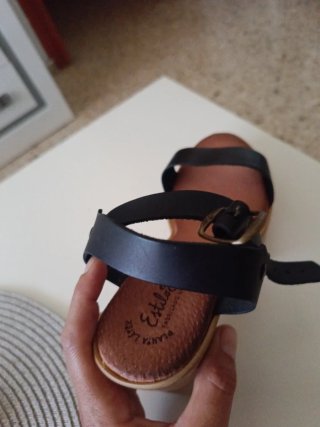 Cuña tacón negras piel talla 40.Piel