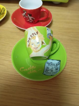 Juego 4 Tazas Café Nestlé