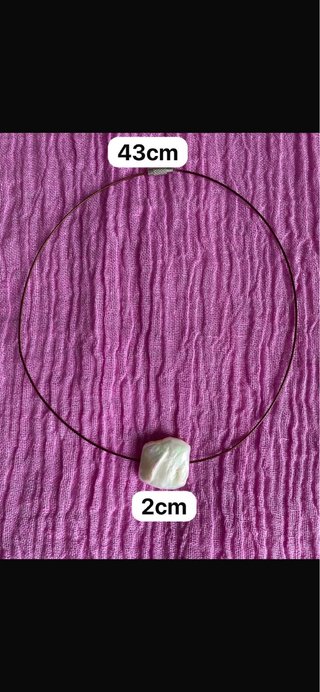 Gargantilla Perla Keshi natural minimalista
