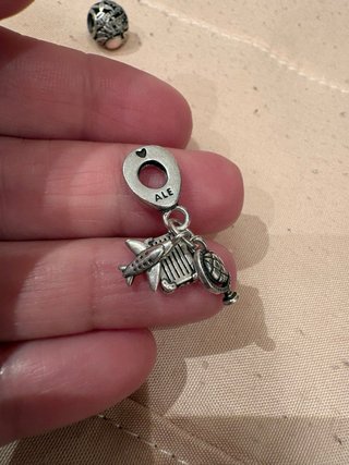 Charm Pandora Azul y Plateado 13 e cada 1 mas desc