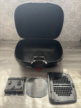 Baúl moto SHAD