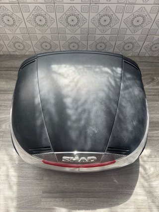 Baúl moto SHAD