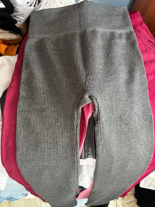 Lote de sudaderas y pantalones